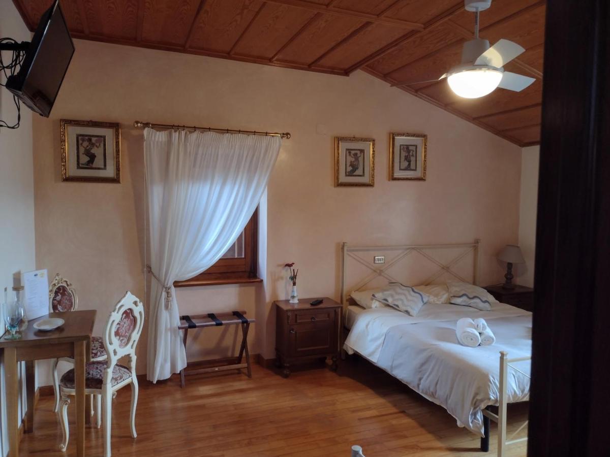 Villa Montegenco Comunanza Exterior photo